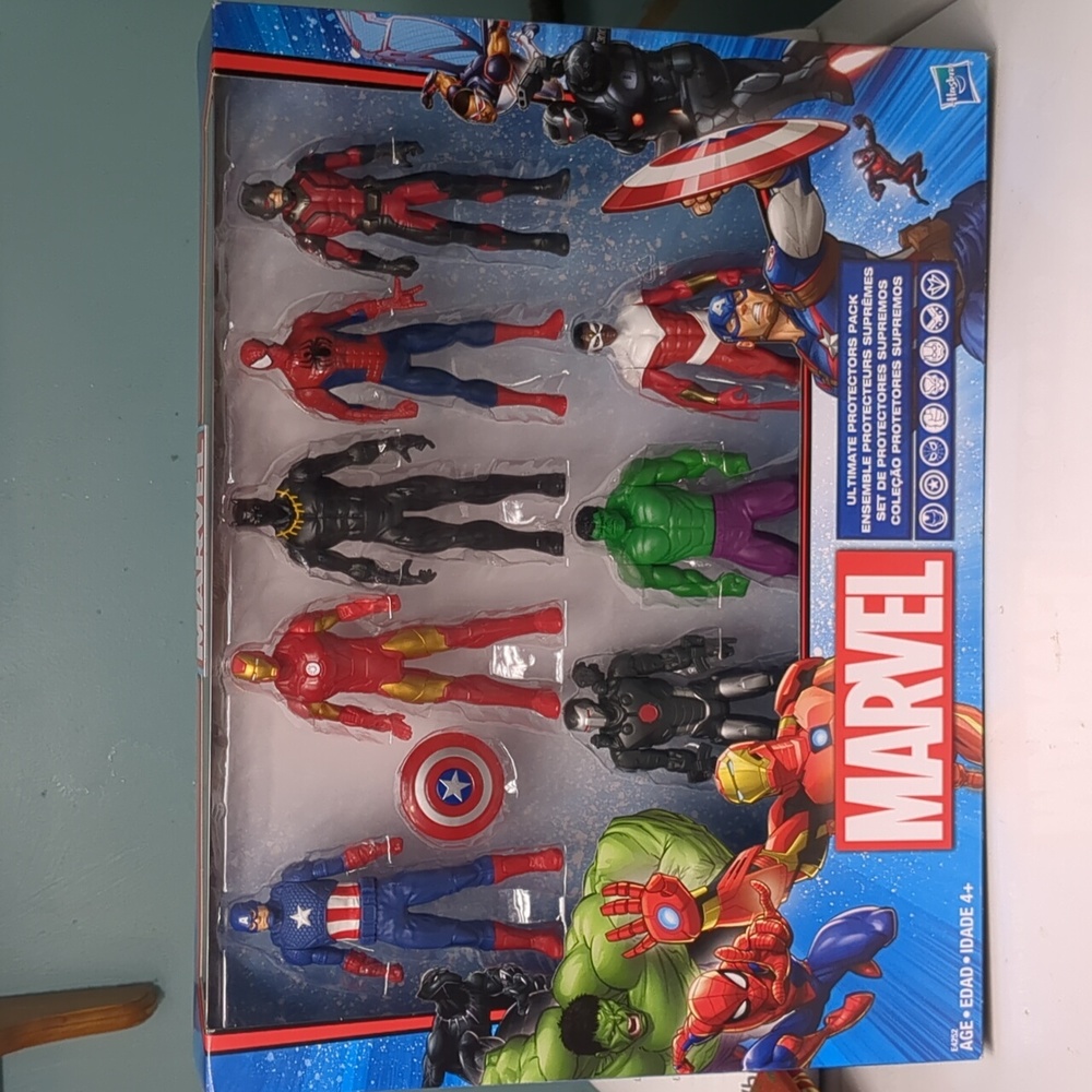Marvel ultimate collectors pack